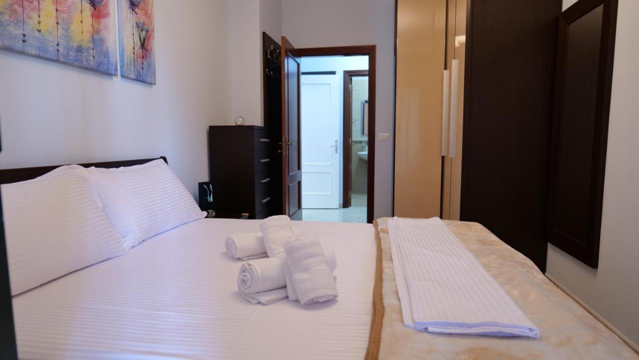 טיראנה Top Location Kristi Apartments 05 מראה חיצוני תמונה