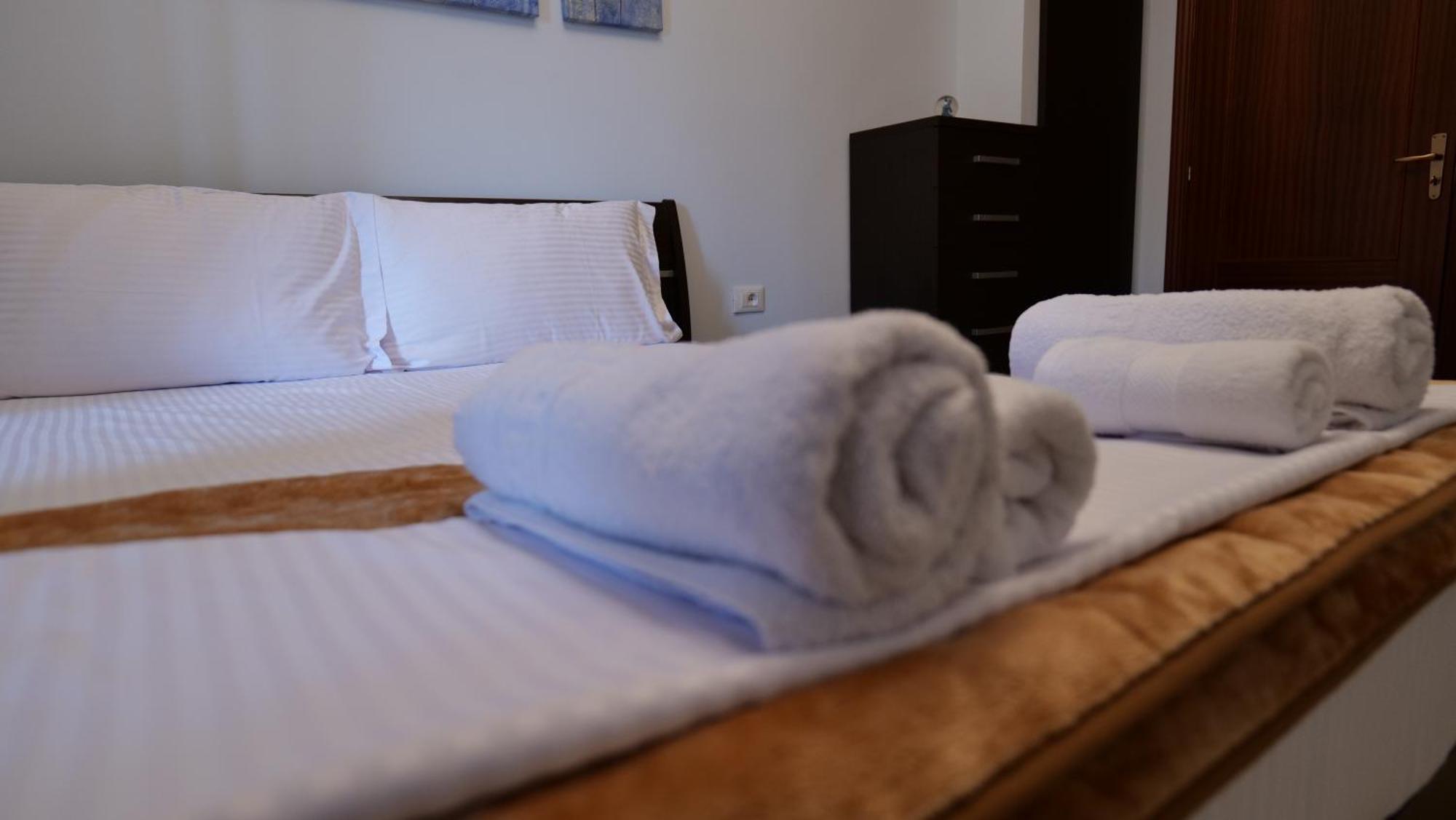 טיראנה Top Location Kristi Apartments 05 מראה חיצוני תמונה